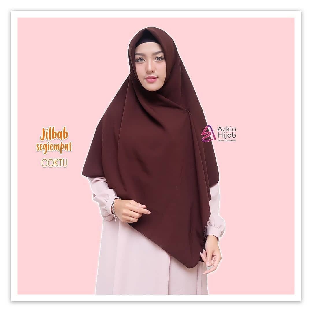 Hijab Inovatif: Gabungan Kelembutan Serat Unta dan Kilauan Fiber Optik